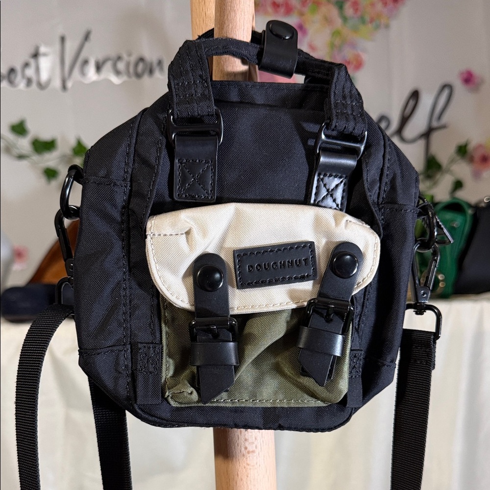 Macaroon Tiny Jumanji Series Crossbody Bag